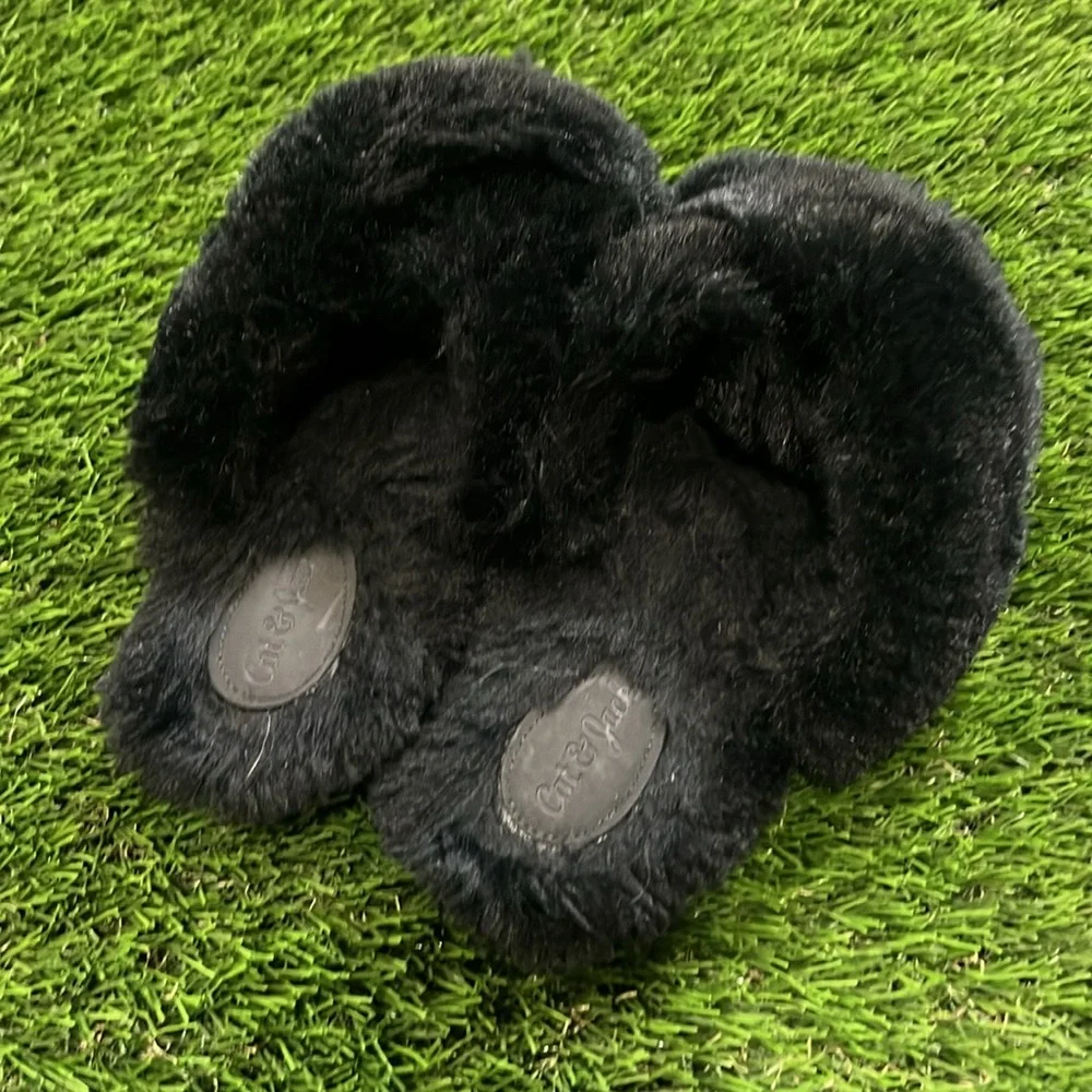Girls Cat & Jack Slip On Slippers